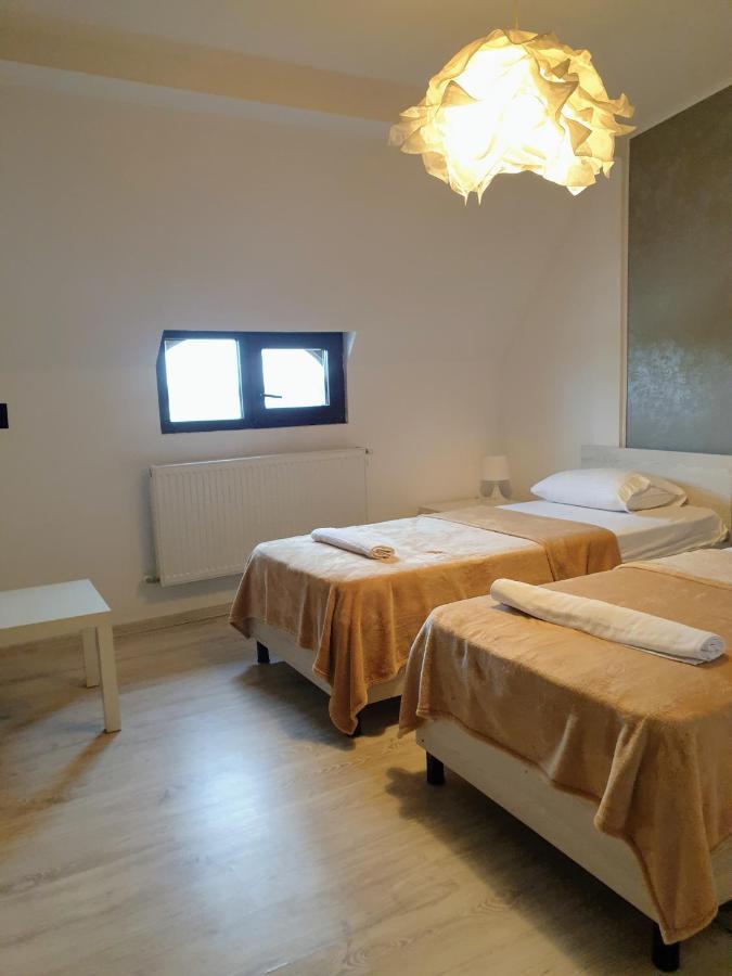 Hotel Queen Βουκουρέστι Εξωτερικό φωτογραφία