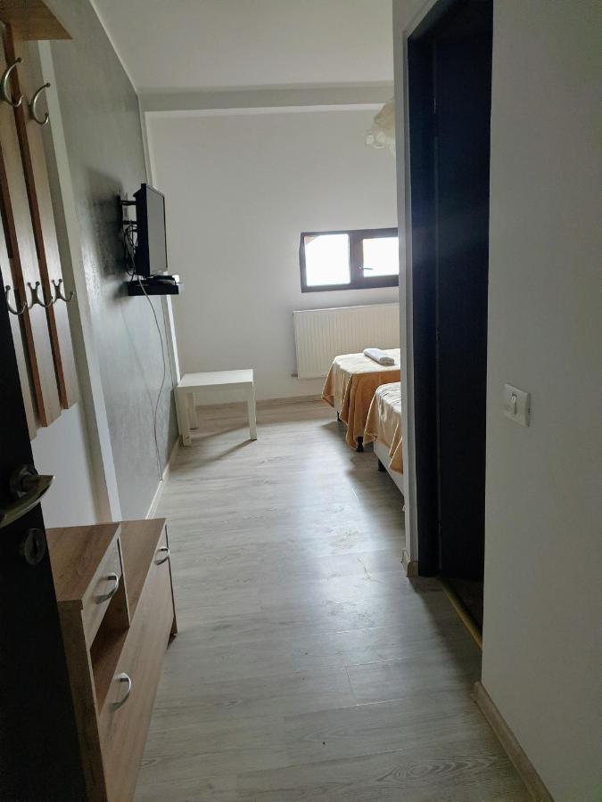 Hotel Queen Βουκουρέστι Εξωτερικό φωτογραφία