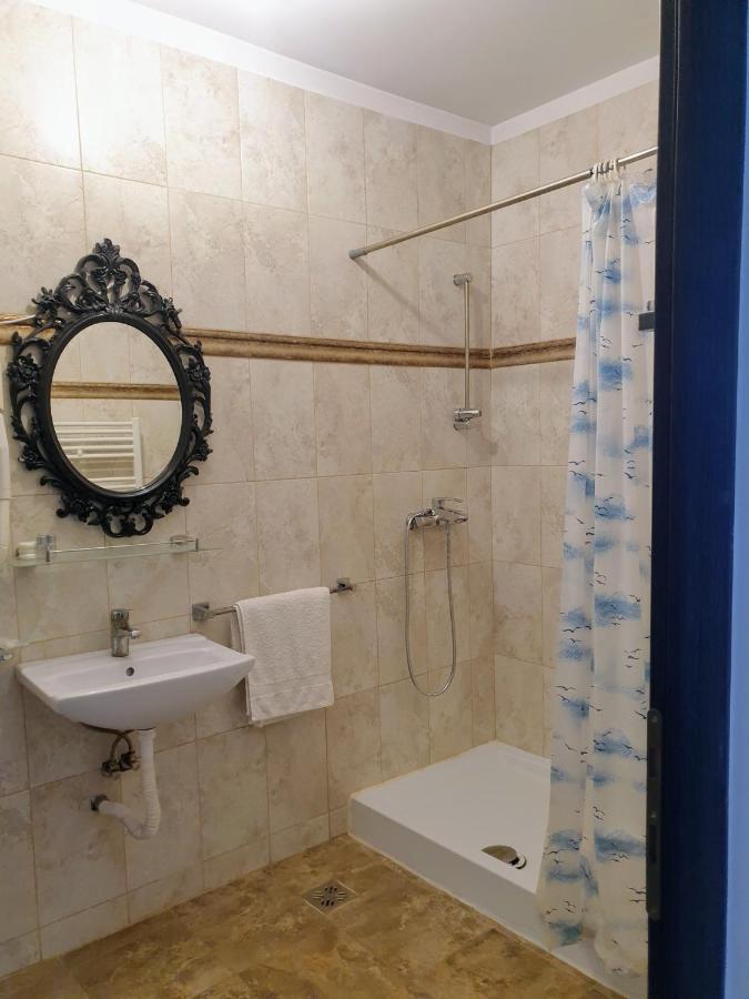 Hotel Queen Βουκουρέστι Εξωτερικό φωτογραφία