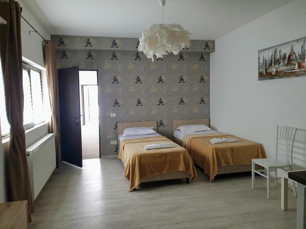 Hotel Queen Βουκουρέστι Εξωτερικό φωτογραφία