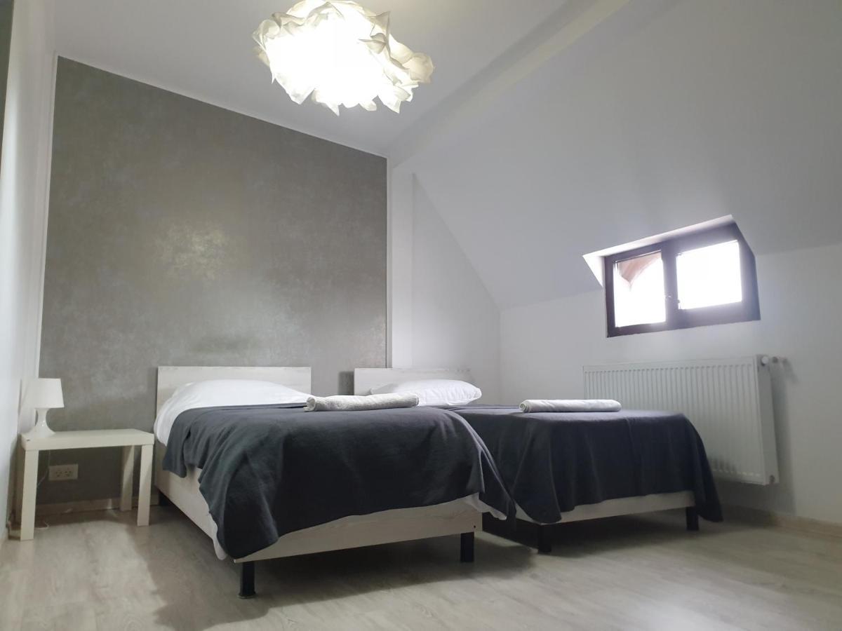 Hotel Queen Βουκουρέστι Εξωτερικό φωτογραφία