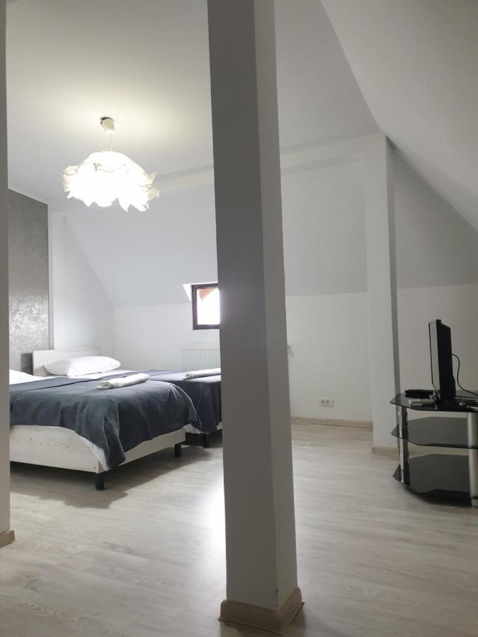 Hotel Queen Βουκουρέστι Εξωτερικό φωτογραφία