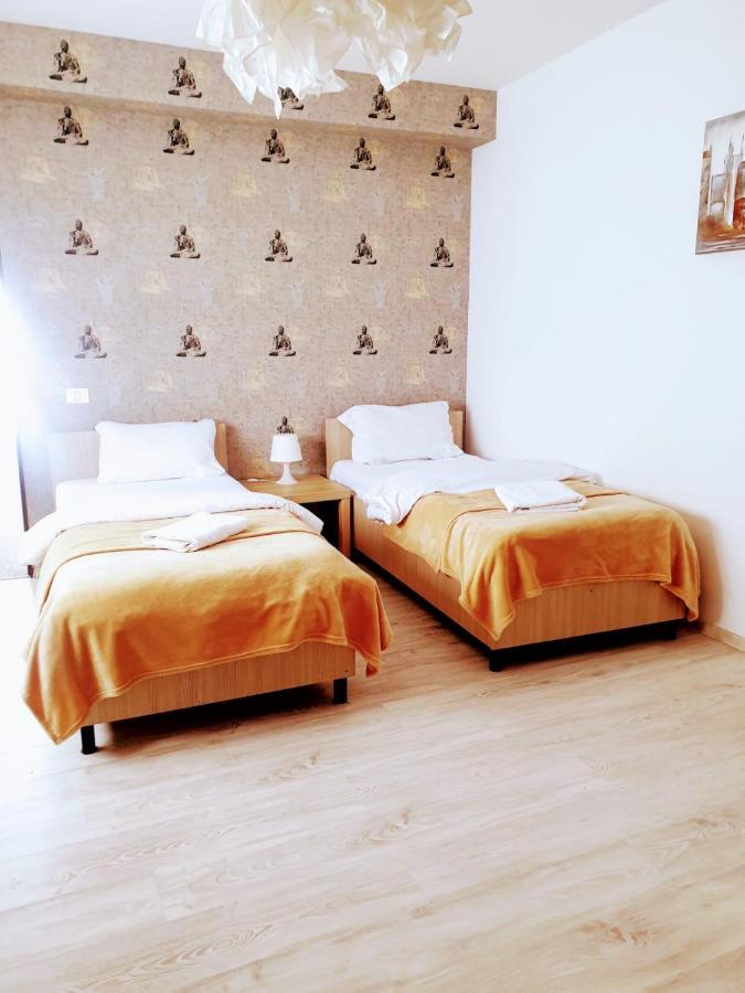 Hotel Queen Βουκουρέστι Εξωτερικό φωτογραφία