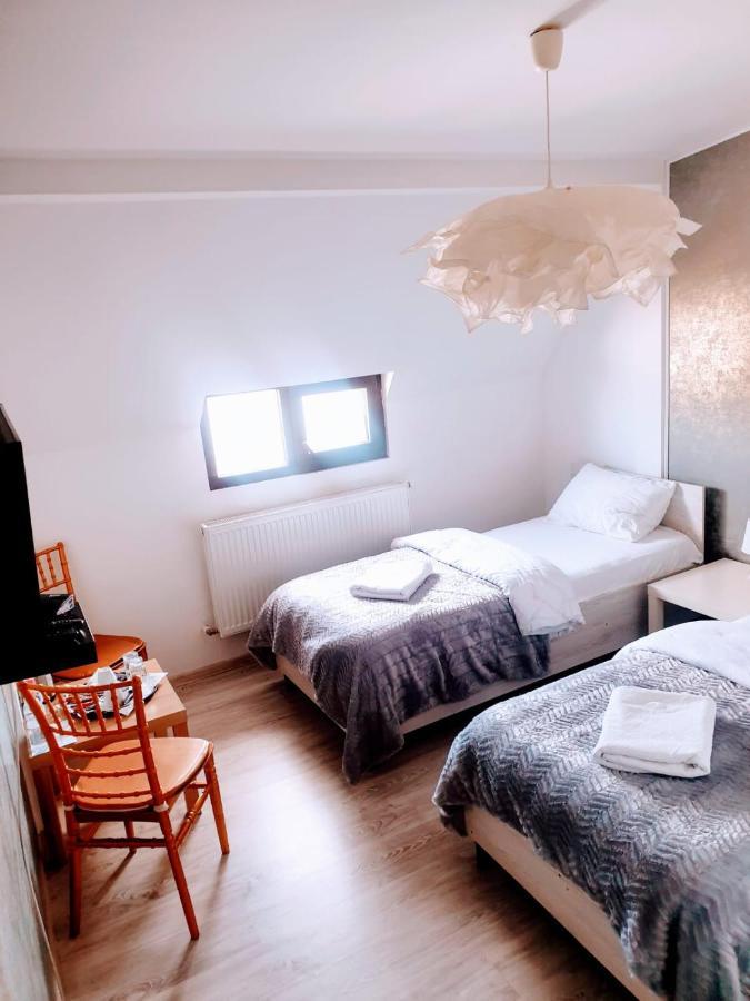 Hotel Queen Βουκουρέστι Εξωτερικό φωτογραφία
